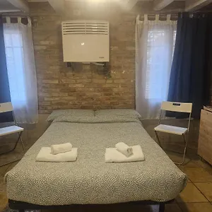  Appartement Lovely 207042-loc-03236